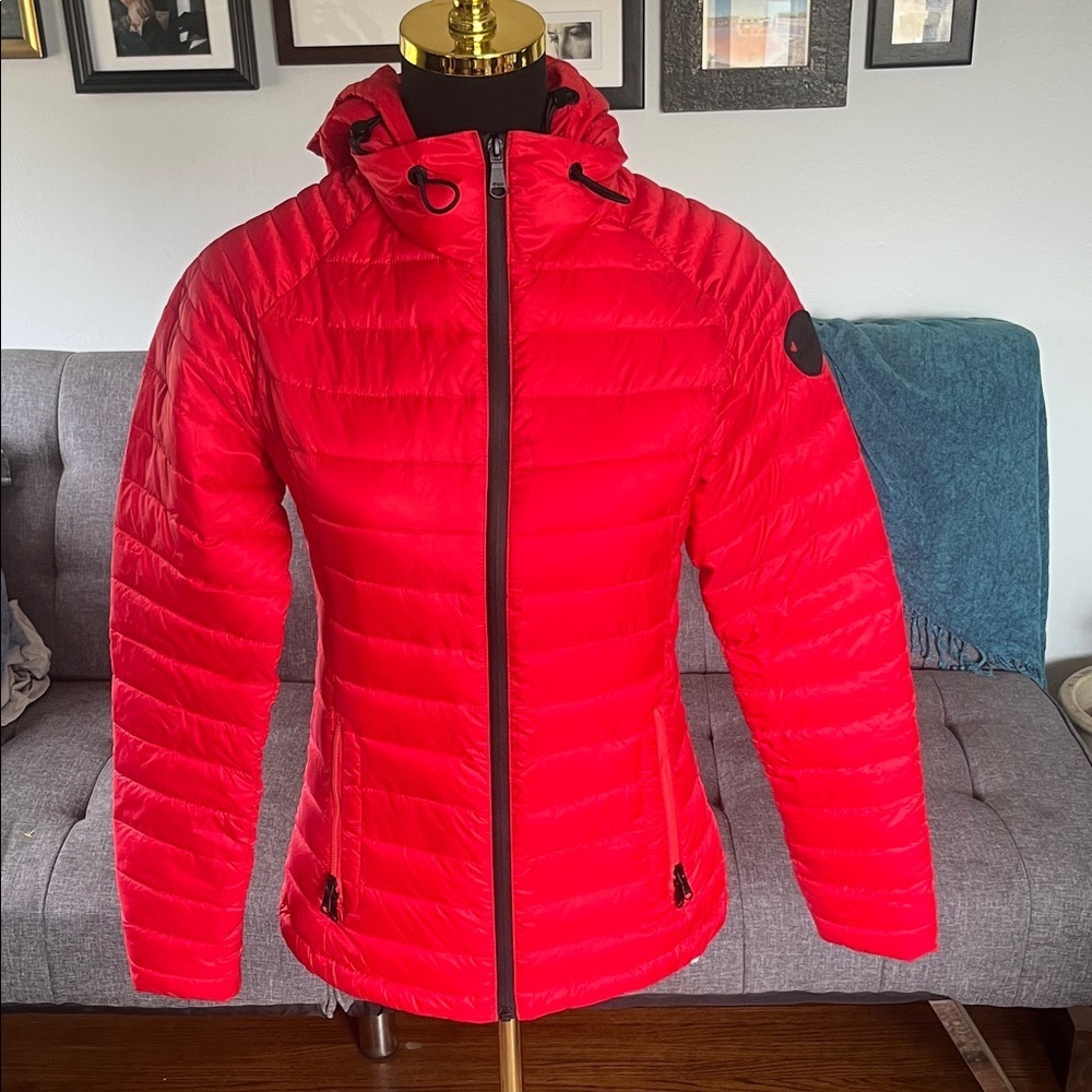 New without tags Women's Pajama Red Puffer Jacket "Aurora" size XS